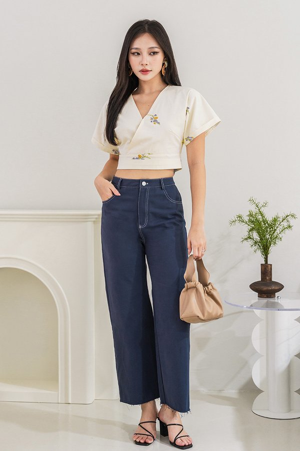 Brooklyn Contrast Trim Straight Leg Denim Pants (Deep Ocean)