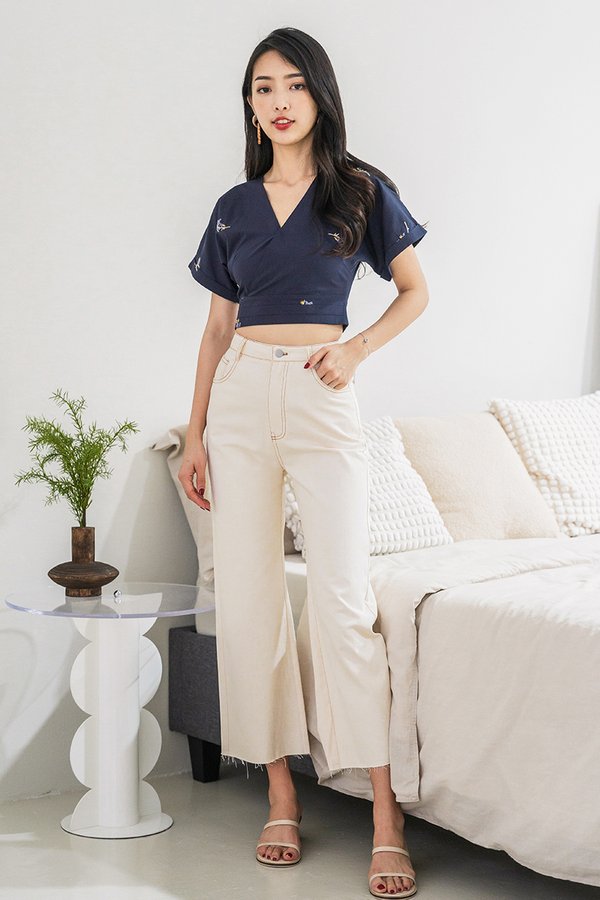 Brooklyn Contrast Trim Straight Leg Denim Pants (Ecru)