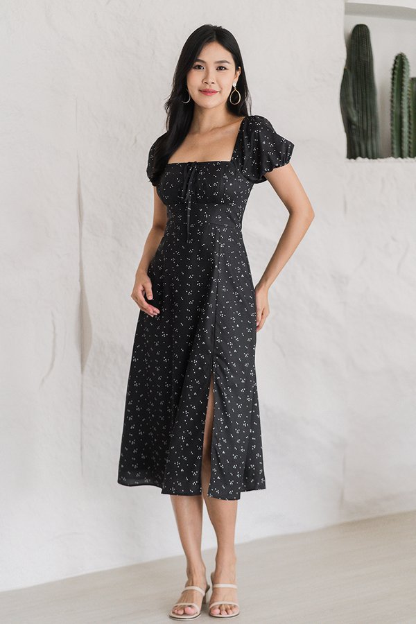 *RESTOCKED* Johanna Padded Pleat Front Slit Midi Dress (Black Dainty Blooms)