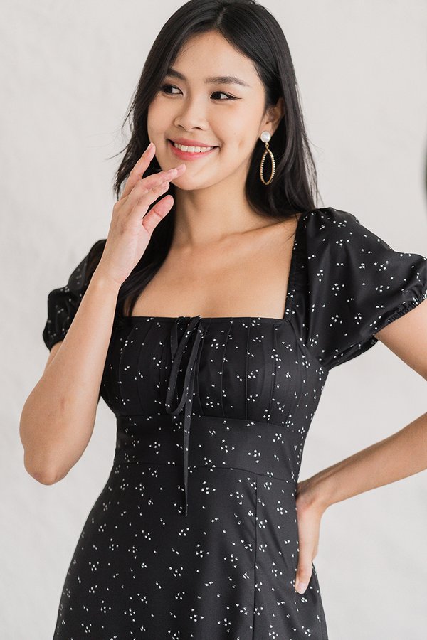 *RESTOCKED* Johanna Padded Pleat Front Slit Midi Dress (Black Dainty Blooms)