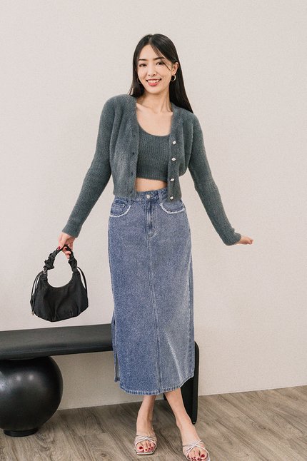 Jessabelle Frayed Pockets Denim Midaxi Skirt (Mid Wash)