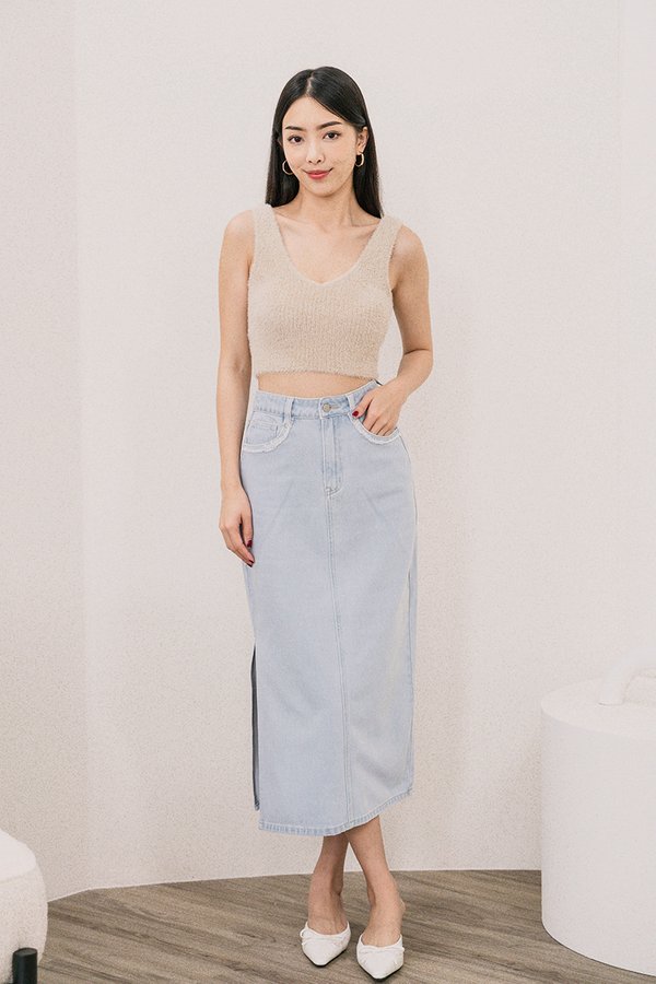 Jessabelle Frayed Pockets Denim Midaxi Skirt (Light Wash)