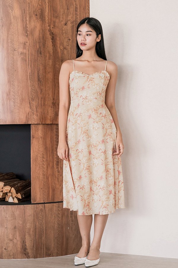 Meredith Padded Sweetheart Midi Dress (Enchanted Fleur)
