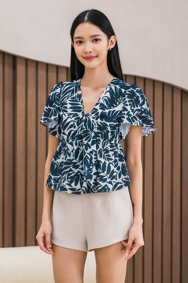 Jayley Tie-Front Peplum Top (Teal Hawaiian)