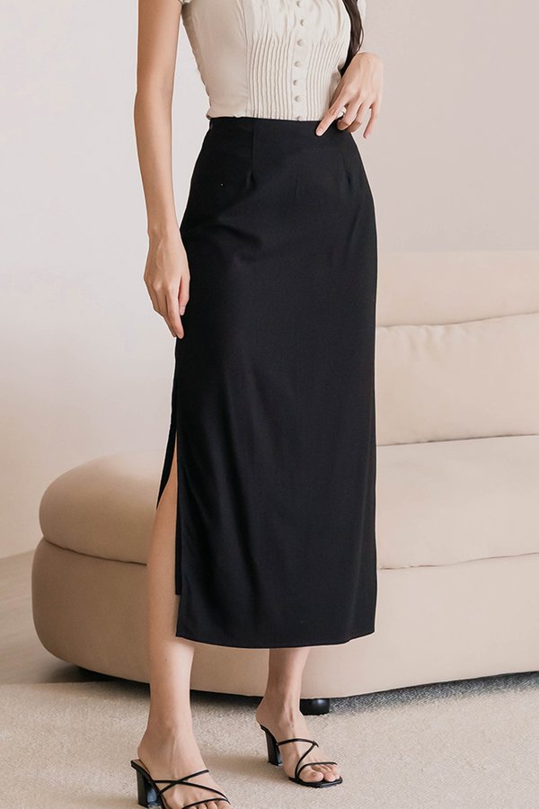 *RESTOCKED* Clover Side Slit Linen Midaxi Skirt (Black)