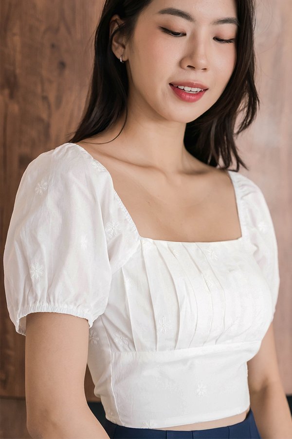 Jaycee Padded Puff Sleeve Pleat Front Top (White Embroidery)