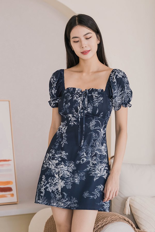 Jovene Padded Pleat Front Dress V2 (Midnight Earthy Bliss)