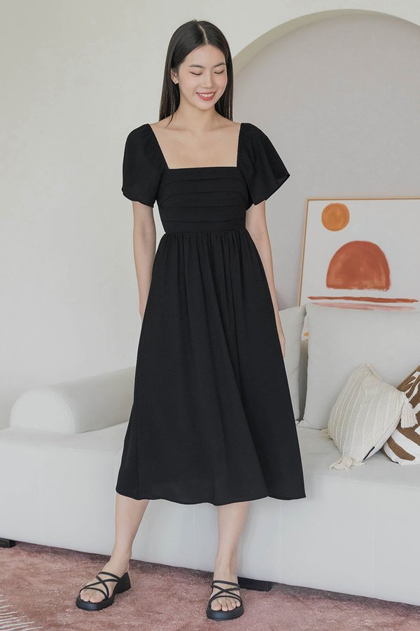*BACKORDER* *SIZE XS INSTOCK & ON SALE* Heather Padded Flutter Sleeve Folds Midi Dress (Black)