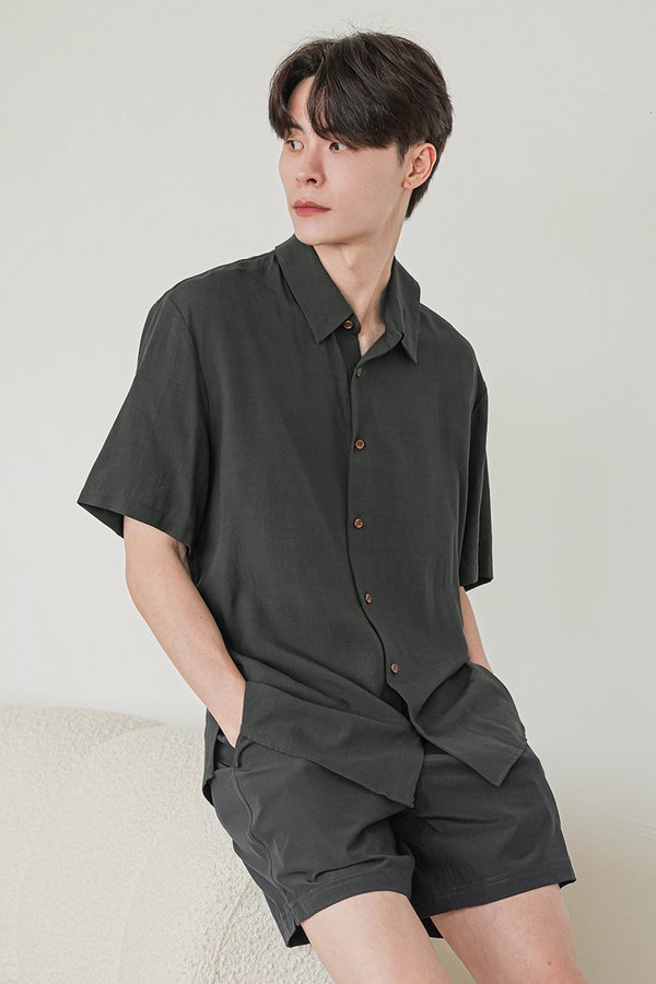 Benjamin Oversize Collar Shirt (Hunter Green)