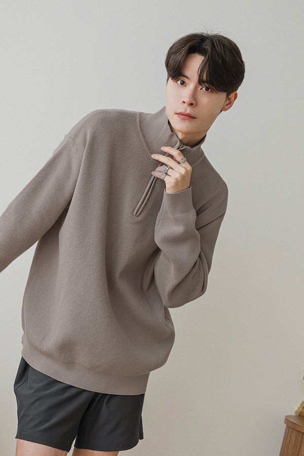 Carl Zipper Long Sleeve Knit Top (Taupe)
