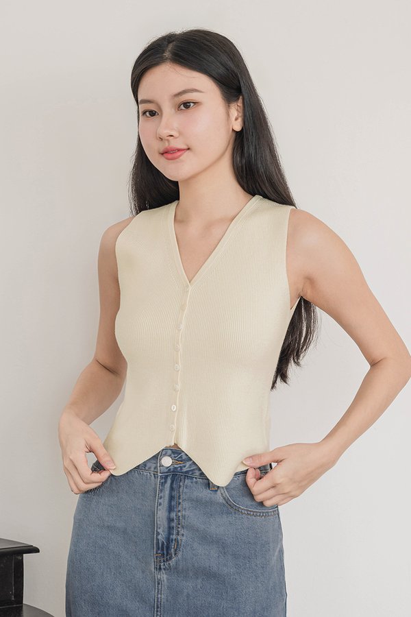 Claud Button Vest Knit Top (Cream)