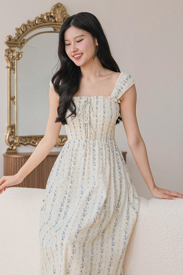 *BACKORDER* *XL, XXL INSTOCK* Bella Cap Sleeve Smocked Ribbon Midi Dress (Blue Floral Cottage)