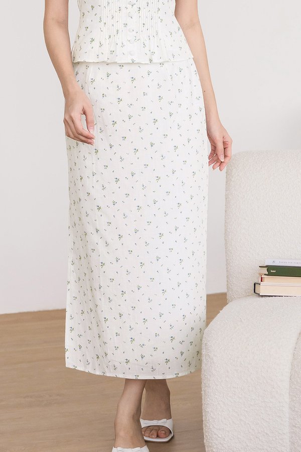 Clover Side Slit Midaxi Skirt (Cornflower Garden)