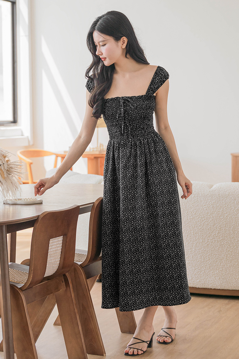 Bella Cap Sleeve Smocked Ribbon Midi Dress (Black Wildflowers