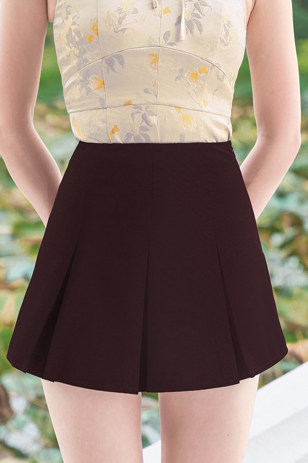 Codey Pleated Flare Skorts (Mahogany)
