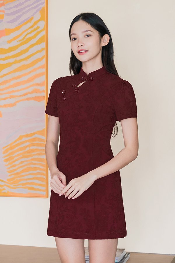 乐 Le Cheongsam Dress (Maroon Embroidery)