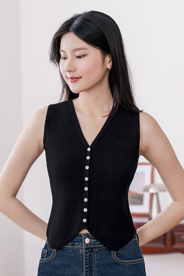 Claud Button Vest Knit Top (Black)