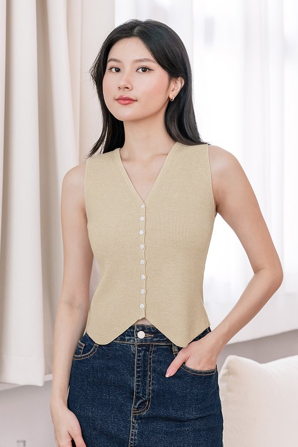 Claud Button Vest Knit Top (Sand)