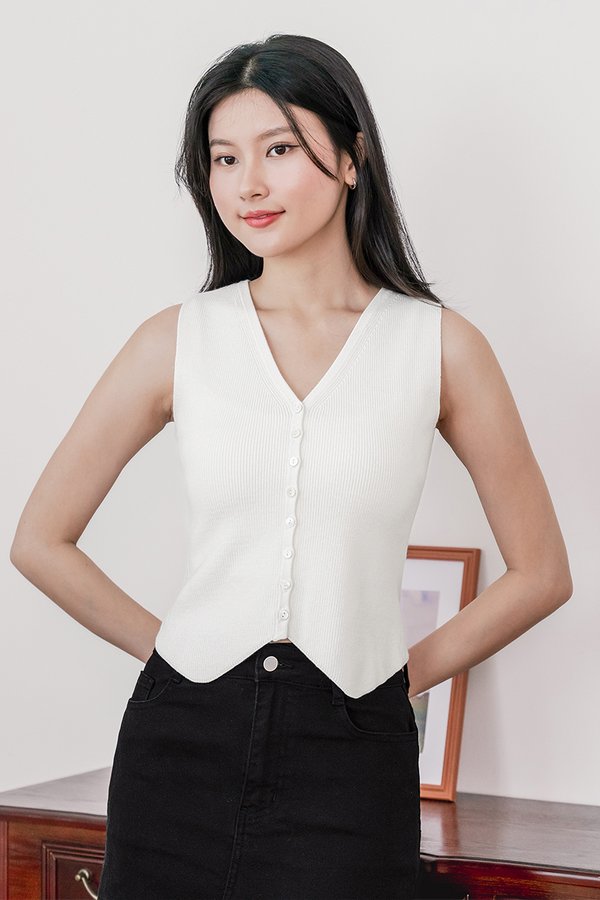 Claud Button Vest Knit Top (White)