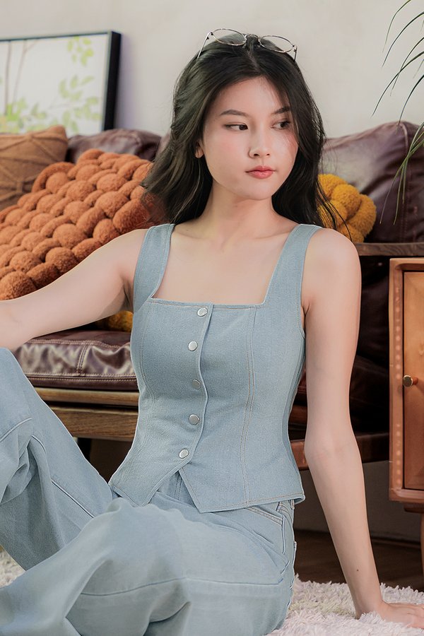Linsey Padded Denim Button Top (Light Wash)
