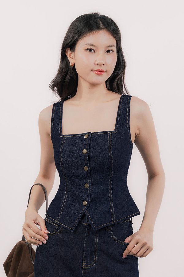 *BACKORDER* *Size XL, XXL, 3XL Instock* Linsey Padded Denim Button Top (Vintage Wash)