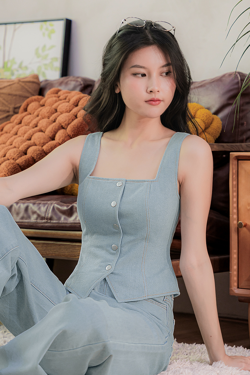 *RESTOCKED* Linsey Padded Denim Button Top (Light Wash) | Dear Lyla