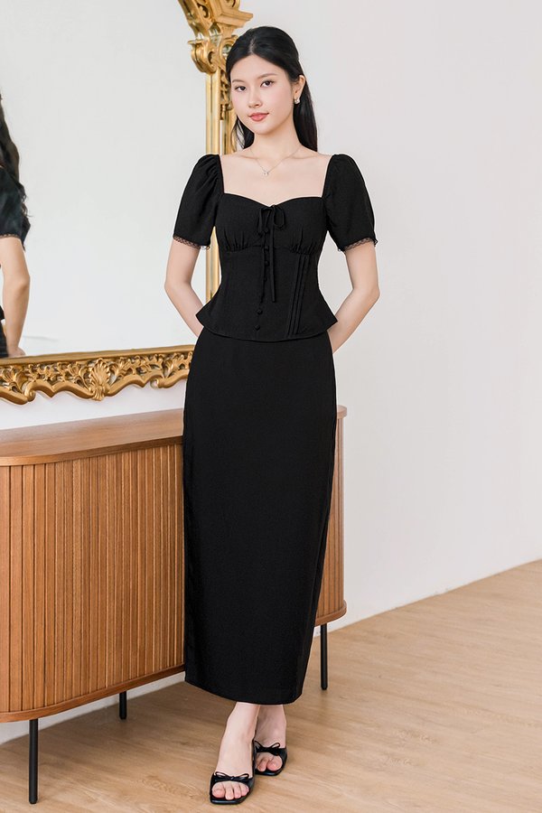 Calista Padded Lace Sleeve Top (Black)