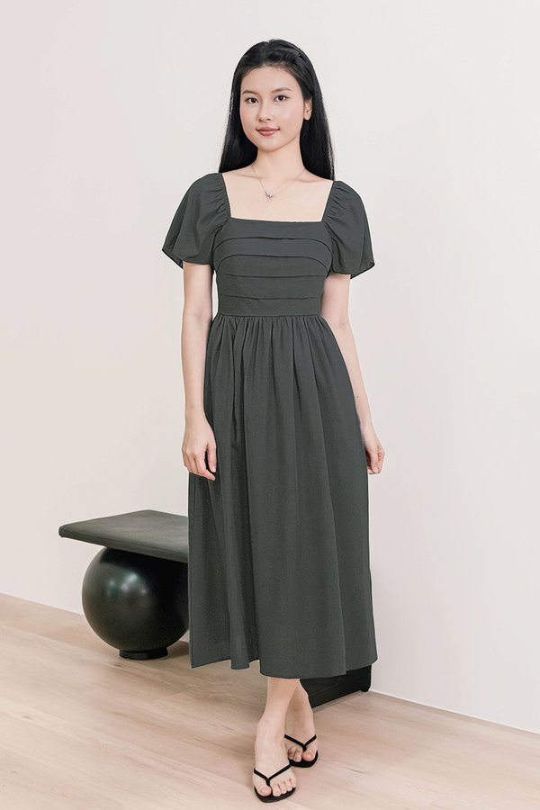 Heather Padded Flutter Sleeve Folds Midi Dress V3 (Hunter Green)
