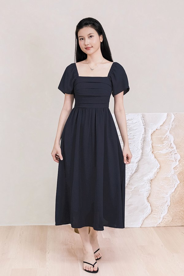 Heather Padded Flutter Sleeve Folds Midi Dress V3 (Midnight)