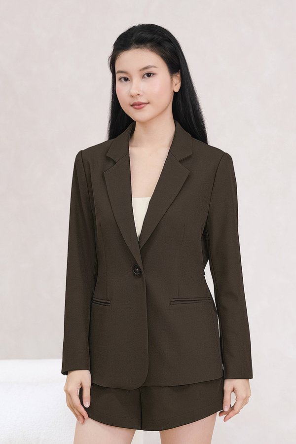 Maeve Oversized Adjustable Waist Blazer (Espresso)